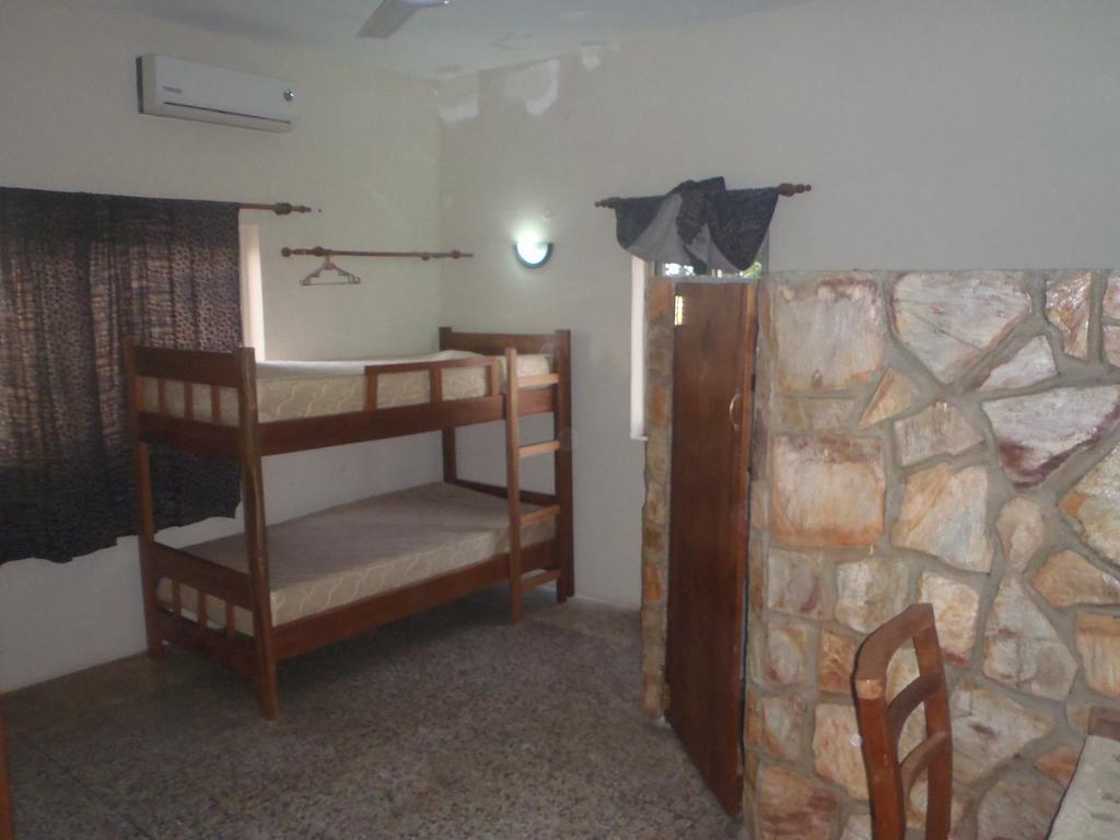 The Sleepy Hippo Hotel Acra Exterior foto
